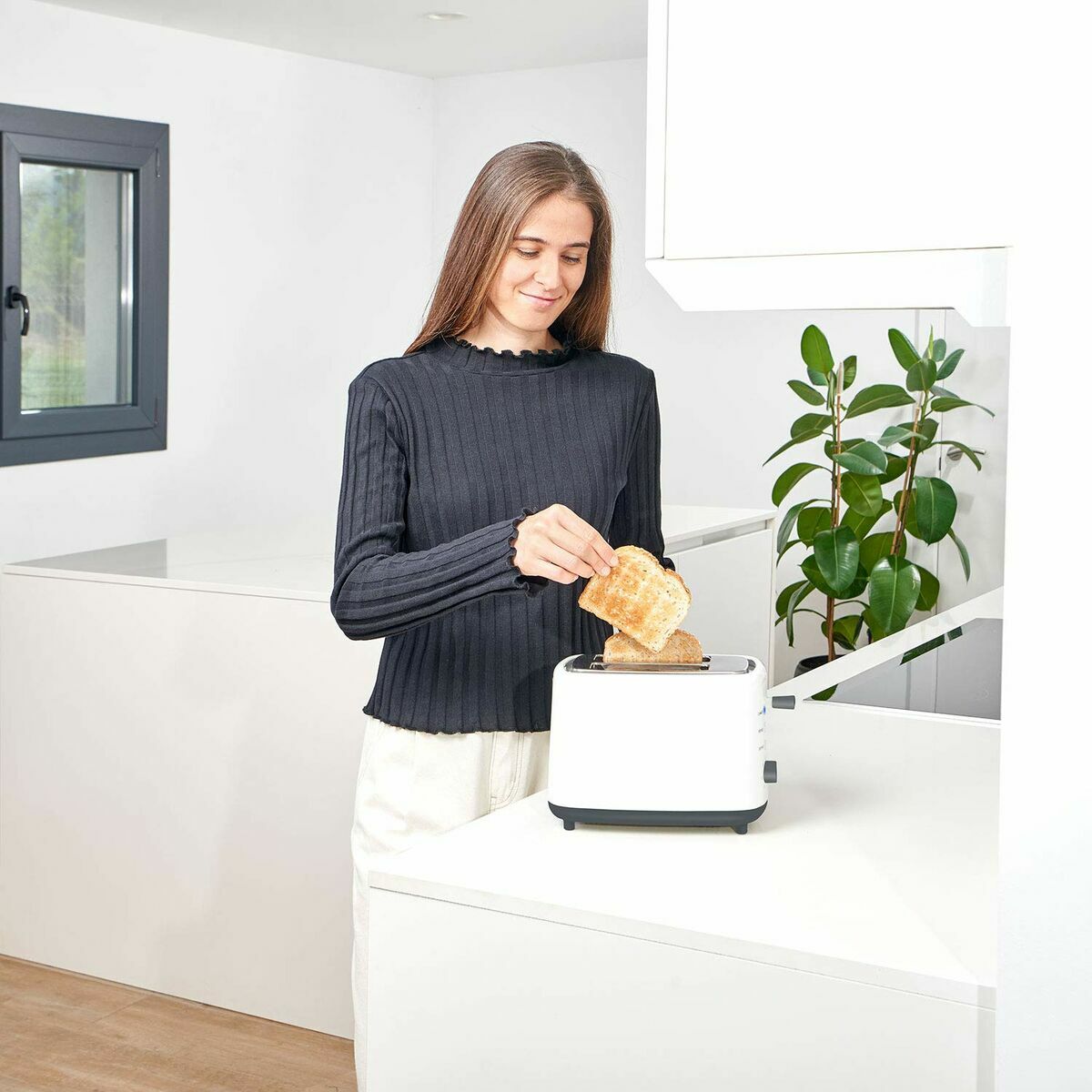 Brødrister Black & Decker BXTO820E